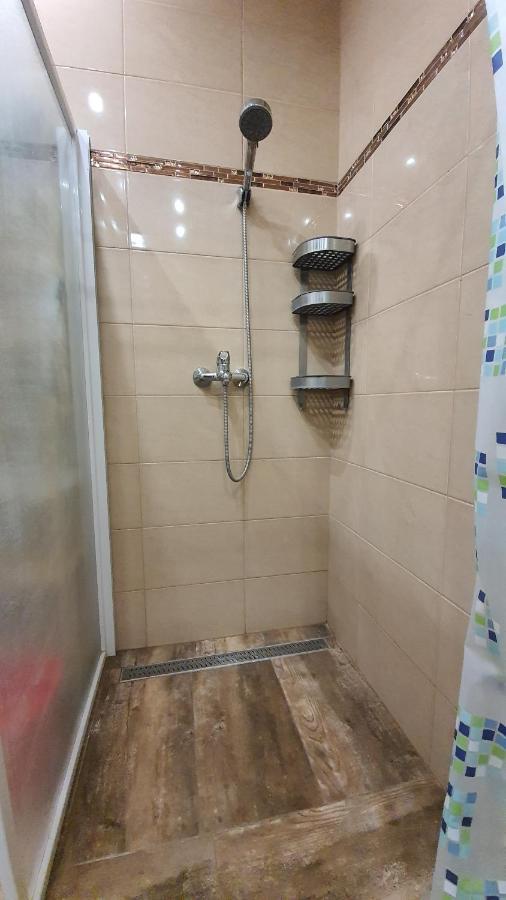 Aqua Apartman Tiszaújváros Dış mekan fotoğraf