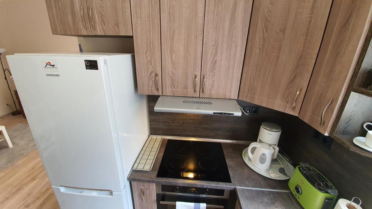 Aqua Apartman Tiszaújváros Dış mekan fotoğraf